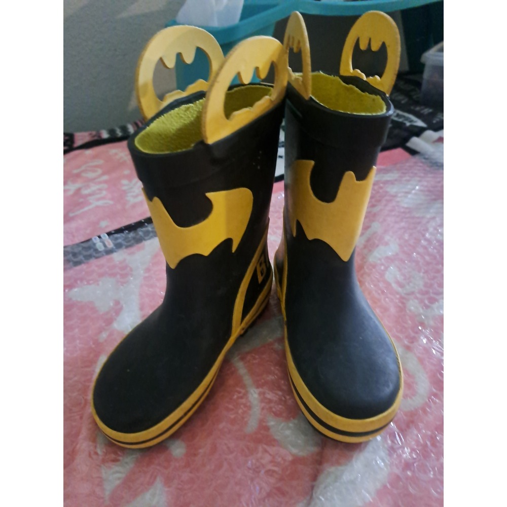 DC Comics Batman Kids Rain Boots Black Yellow Rubber Pull On Size 7-8